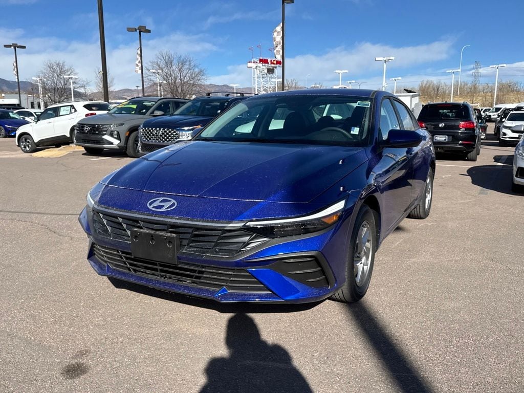 Used 2026 Hyundai Elantra SE Sedan