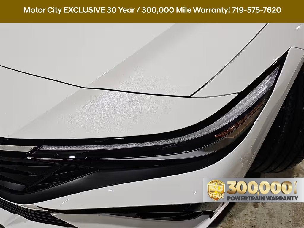 New 2026 Hyundai Elantra Hybrid Limited Sedan