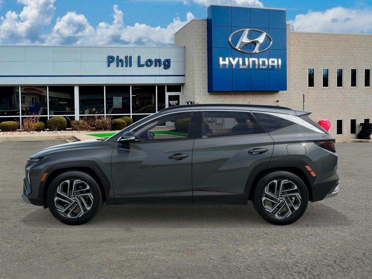 2026 Hyundai Tucson Hybrid Limited photo 2