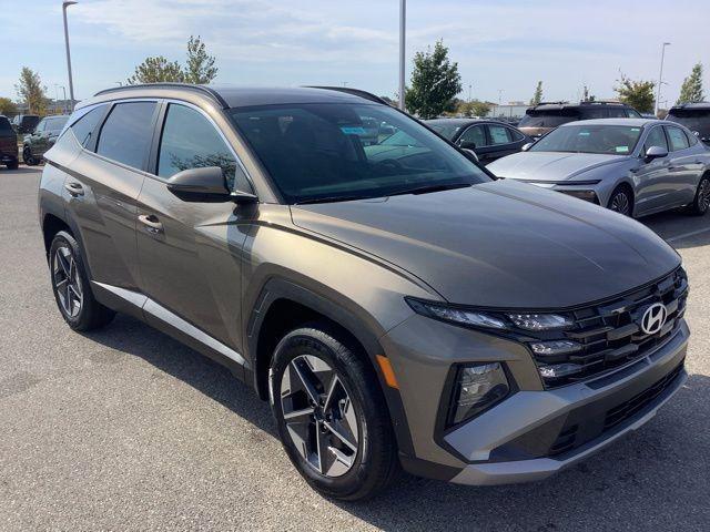 2026 Hyundai Tucson Blue SE's photo