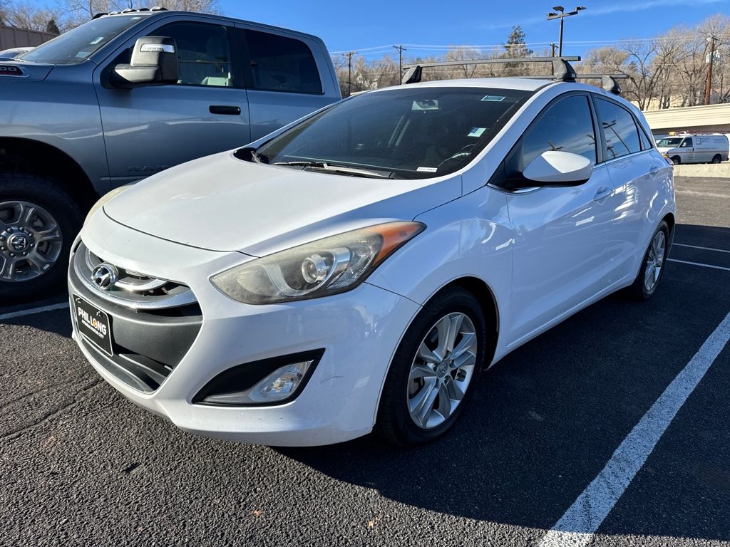 2014 Hyundai Elantra GT Base's photo