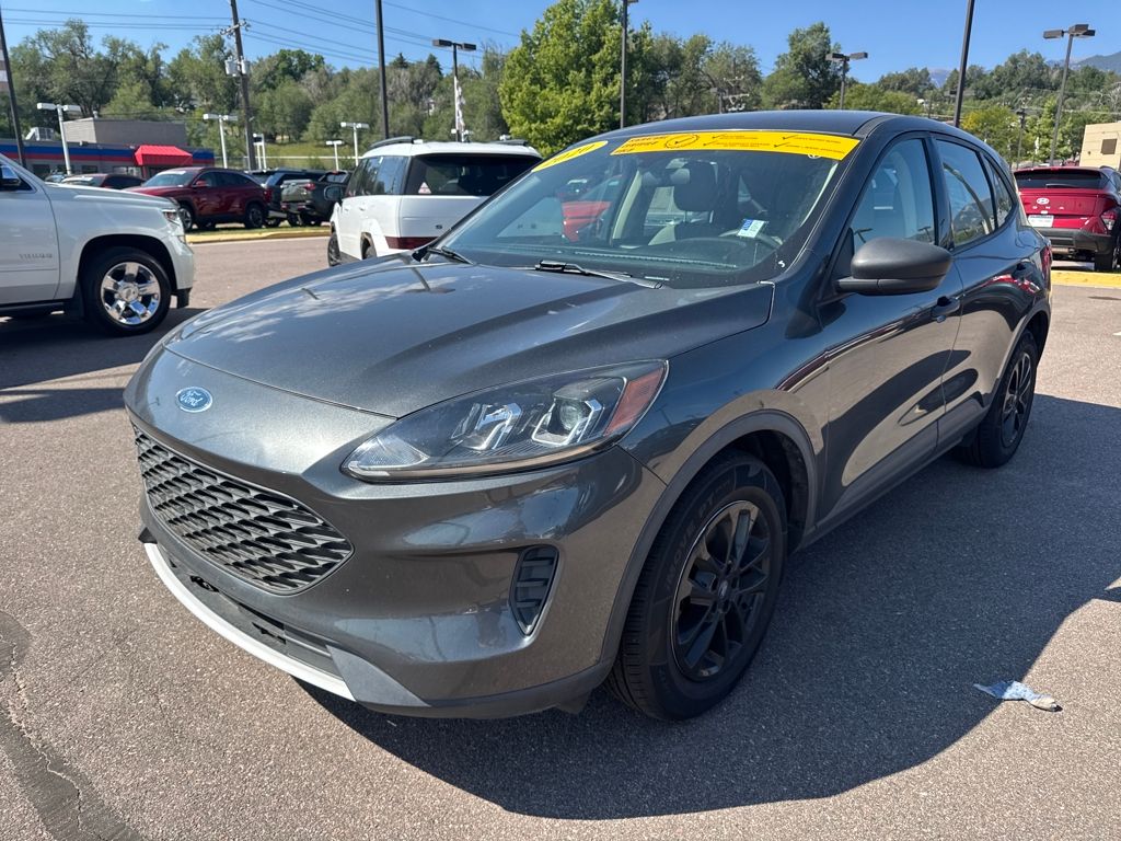2020 Ford Escape S photo 3