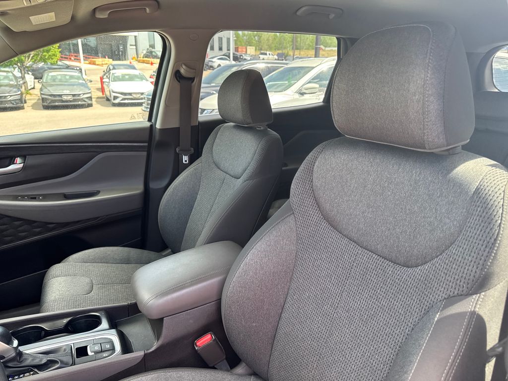 2019 Hyundai Santa Fe SE - Photo 21
