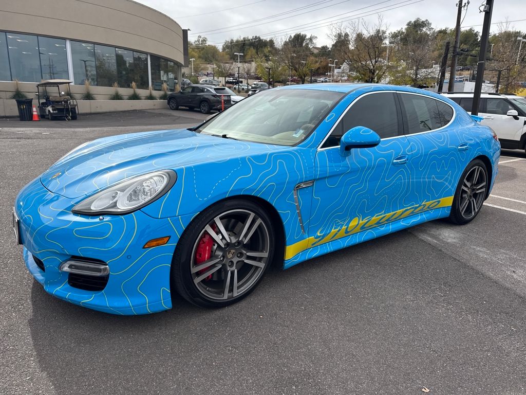 2011 Porsche Panamera Turbo photo 2