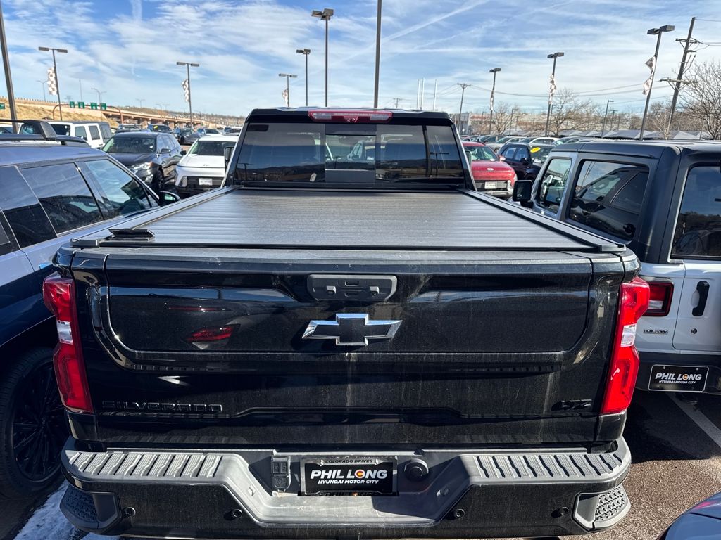 2022 Chevrolet Silverado 2500HD LTZ photo 3