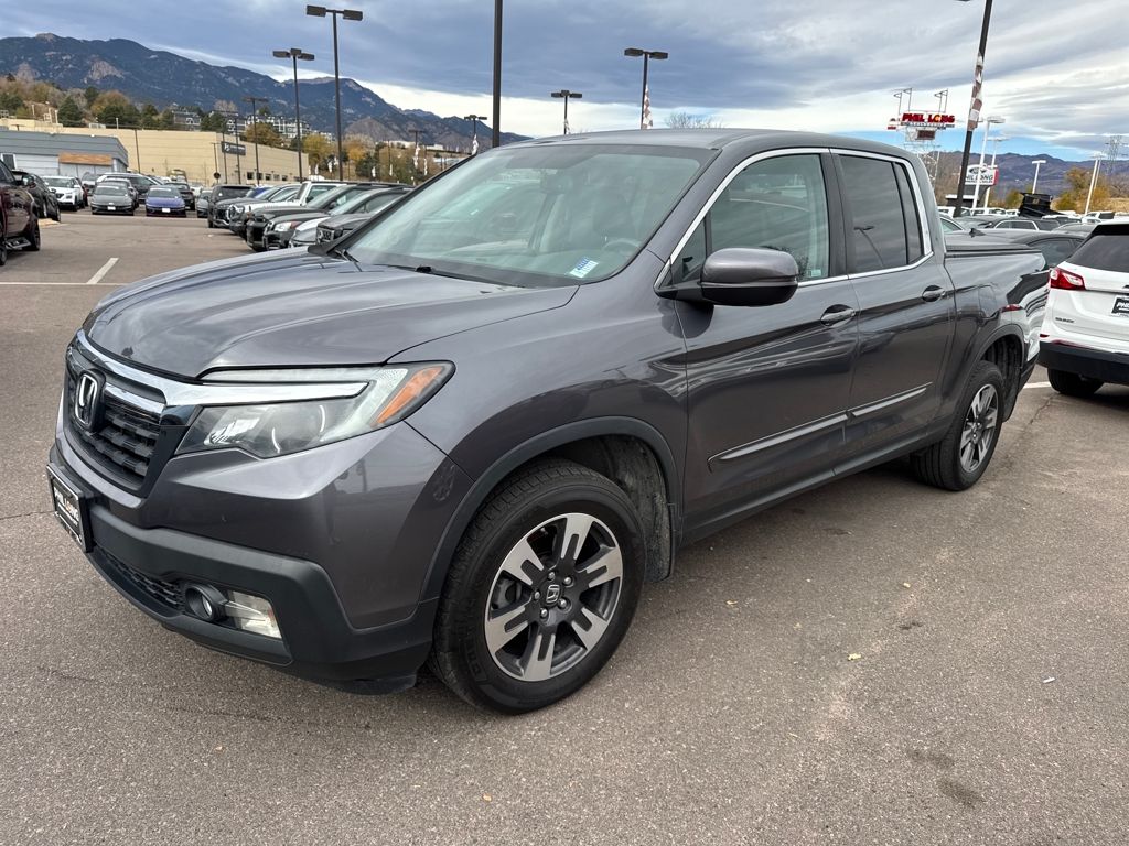 2018 Honda Ridgeline RTL-T photo 2