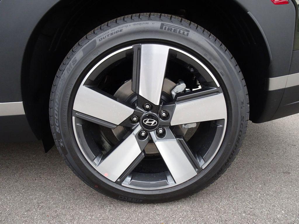 2026 Hyundai Santa Fe Limited photo 4