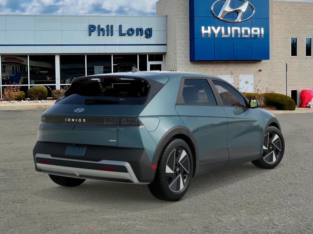 2026 Hyundai Ioniq 5 SEL photo 2