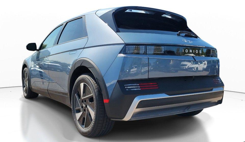 2025 Hyundai Ioniq 5 SE photo 4