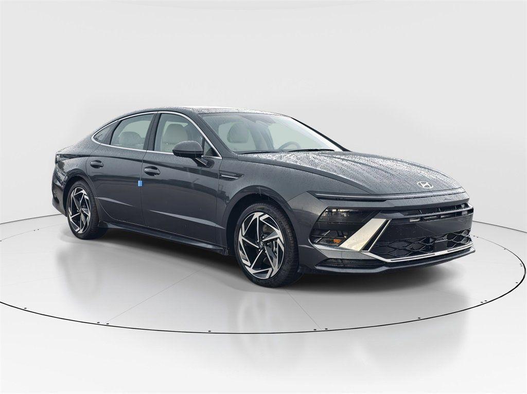 2026 Hyundai Sonata SEL's photo