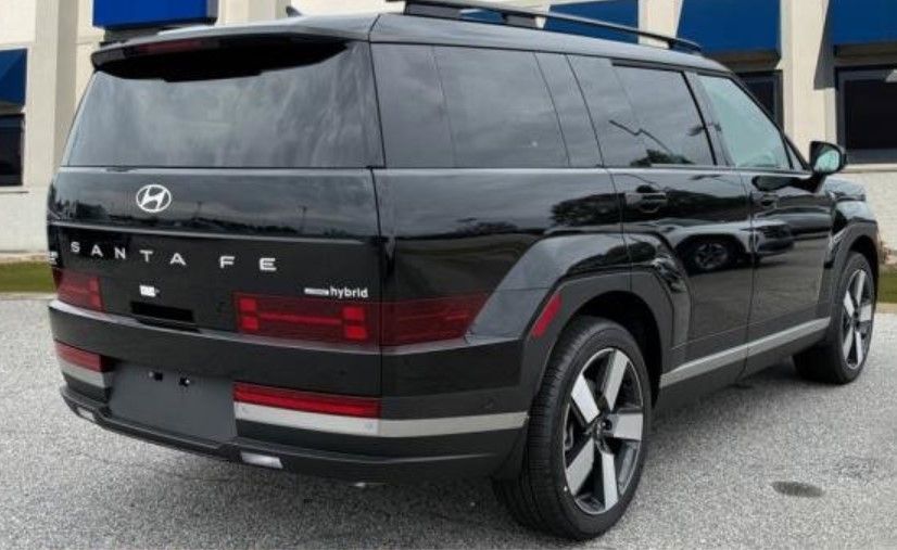 2025 Hyundai Santa Fe Limited photo 2