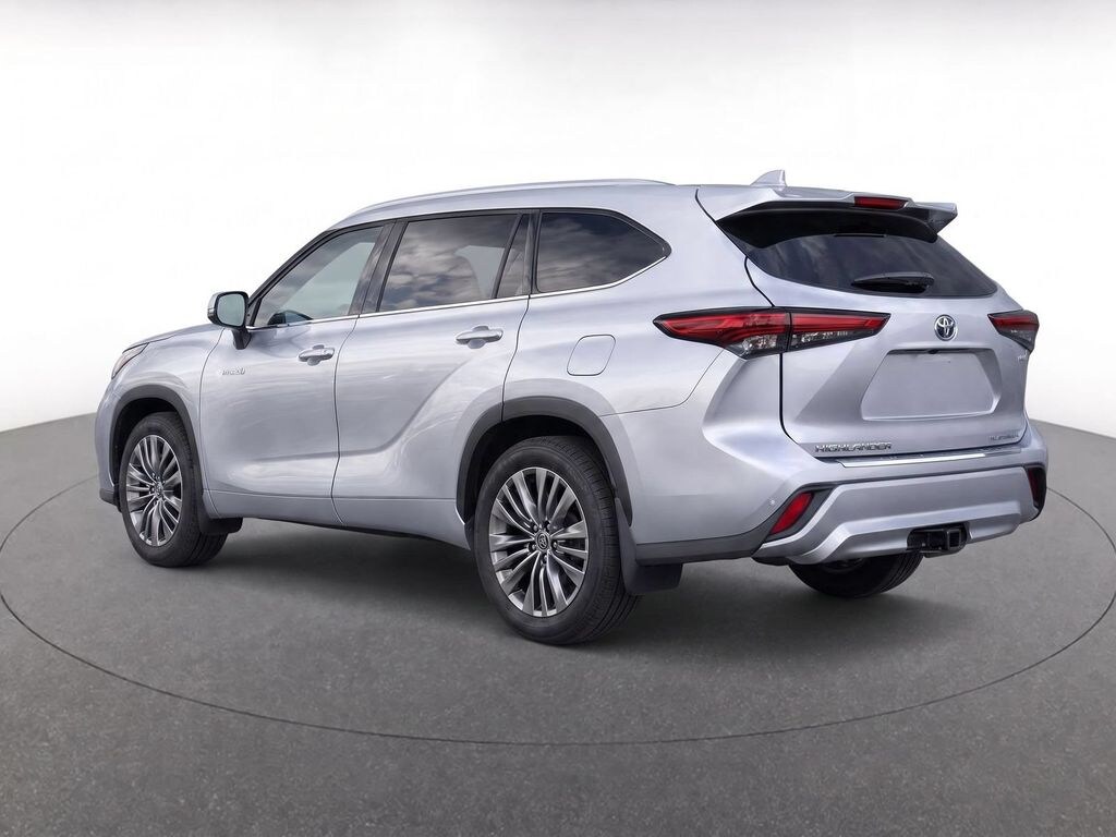 Used 2021 Toyota Highlander Hybrid Platinum SUV