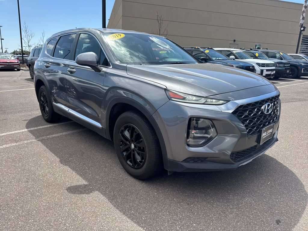 2019 Hyundai Santa Fe SE - Photo 6