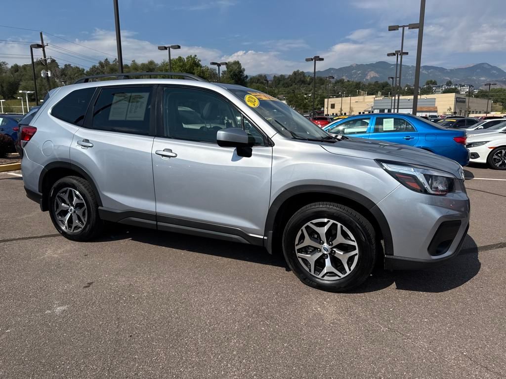 2020 Subaru Forester Premium photo 3