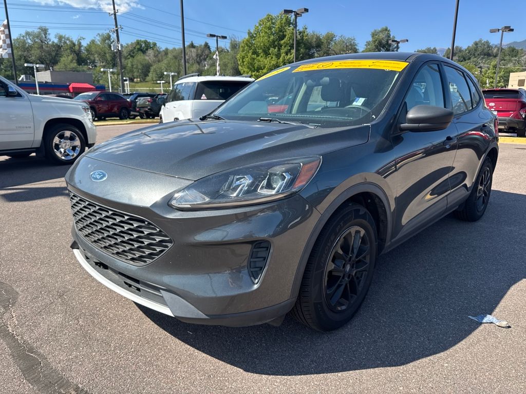 2020 Ford Escape S photo 2