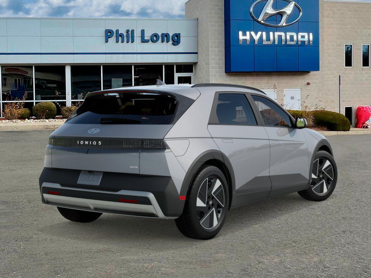 2025 Hyundai Ioniq 5 SEL photo 2