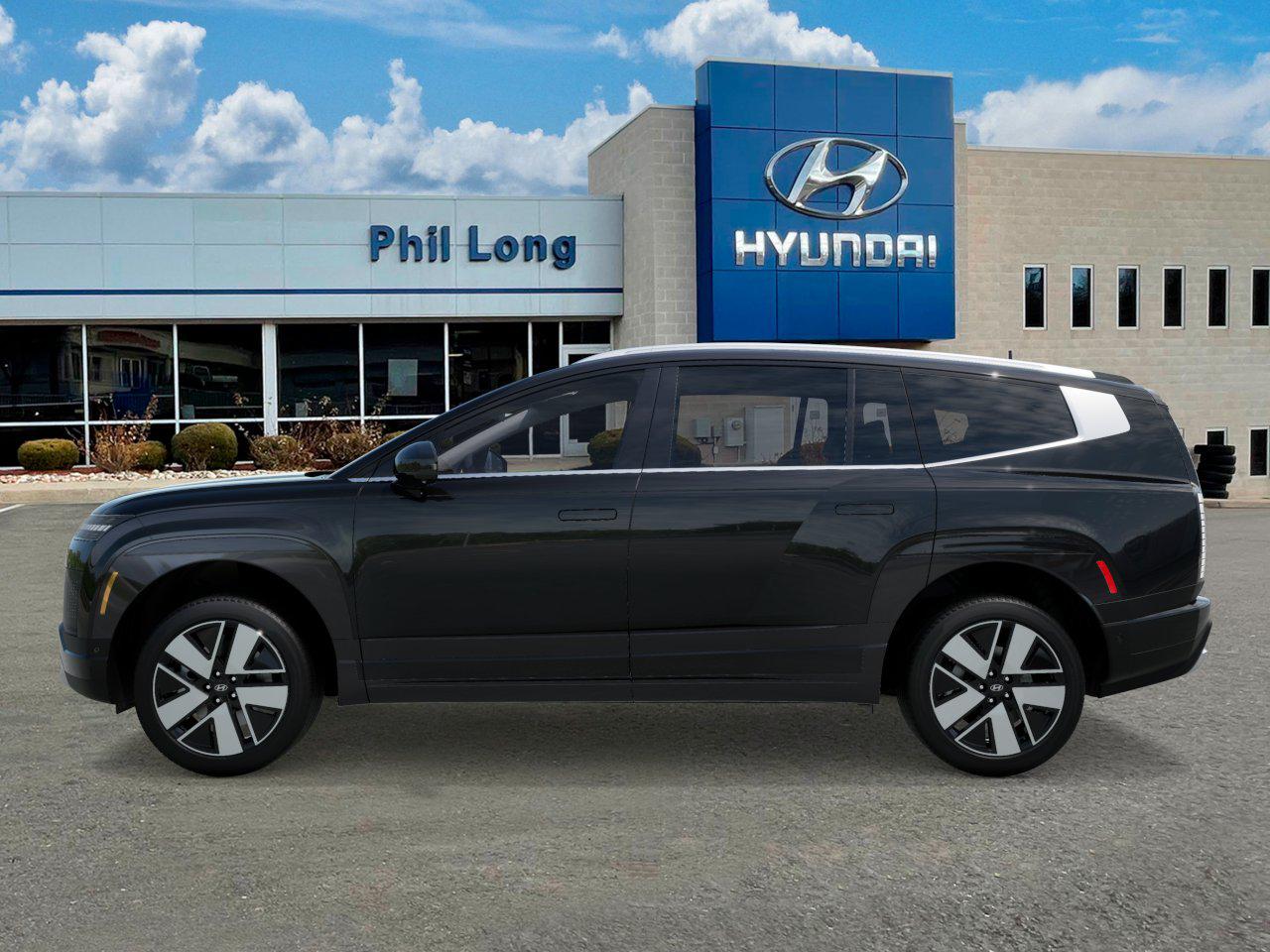 2026 Hyundai Ioniq SEL photo 2