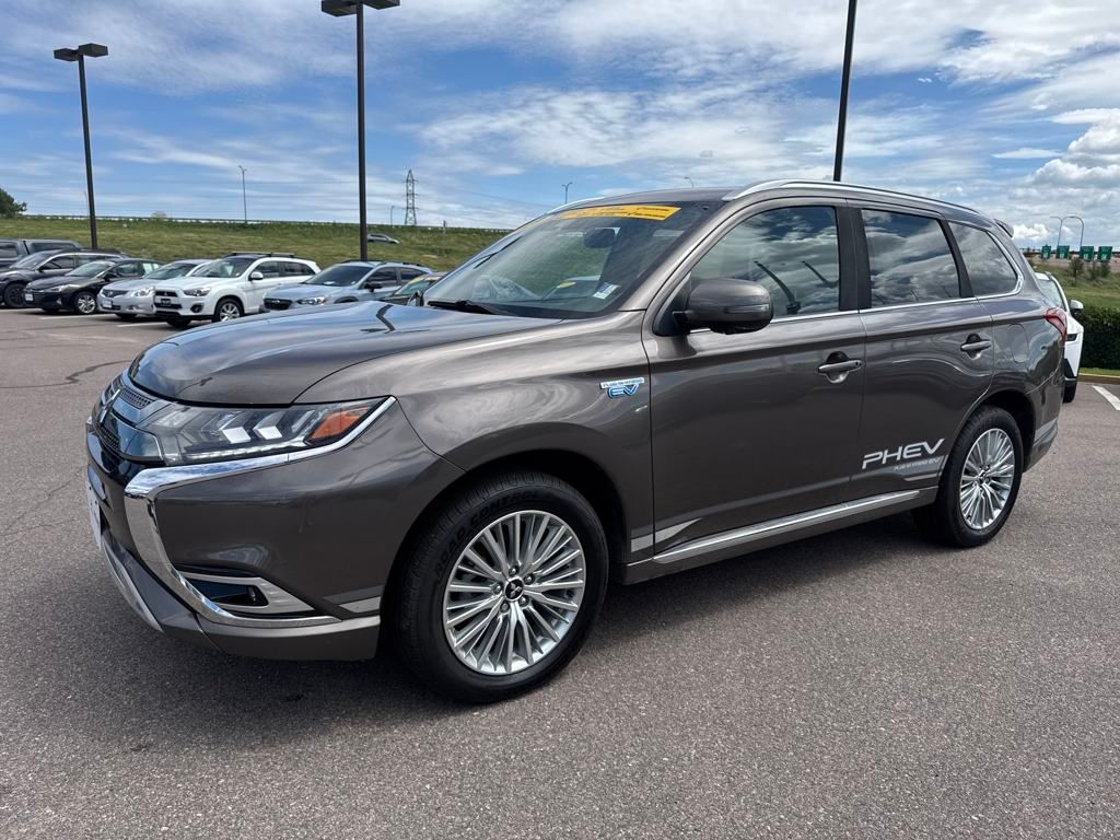 2019 Mitsubishi Outlander PHEV GT photo 2