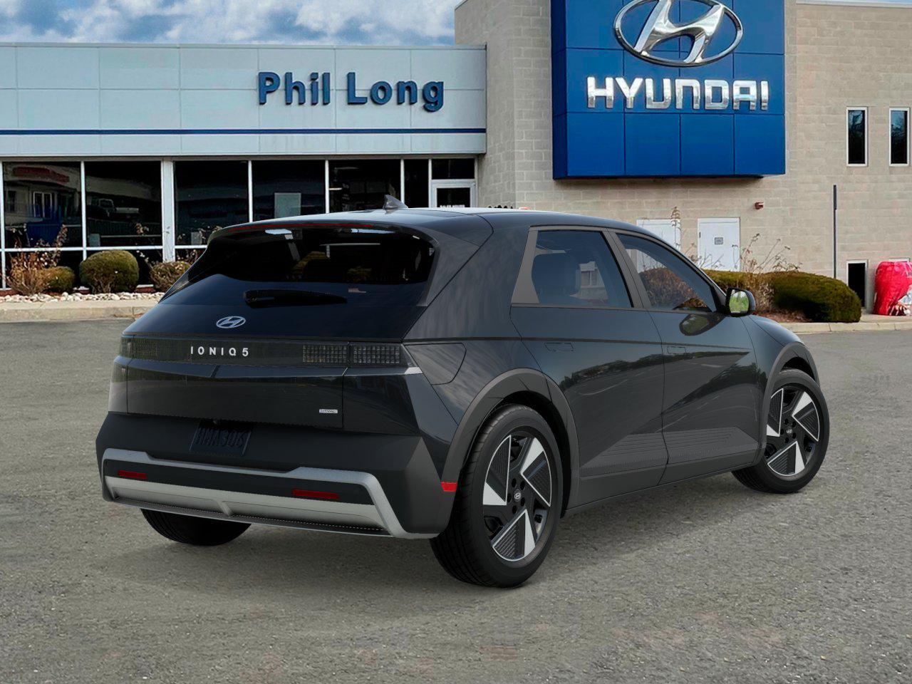 2026 Hyundai Ioniq 5 SEL photo 2