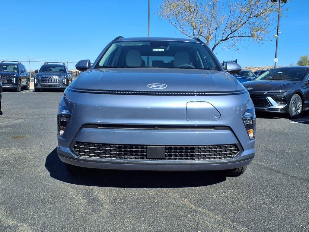 2025 Hyundai Kona Electric SEL photo 3