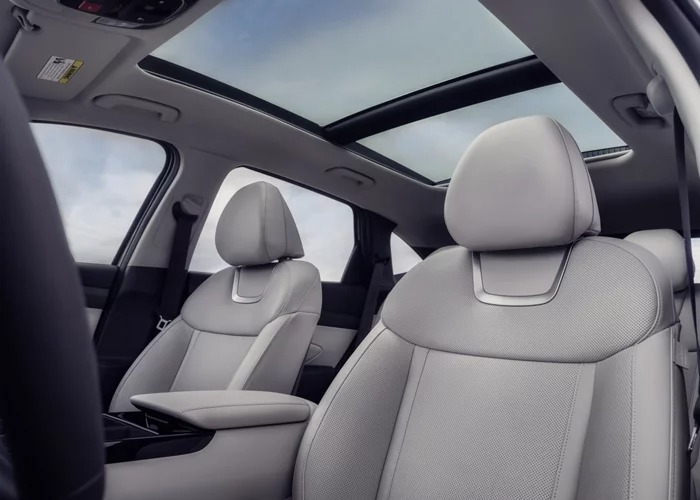 2026 TUCSON panoramic sunroof and seats