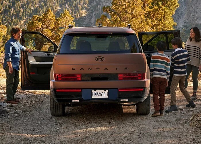 2026 SANTA FE Hybrid rear with family