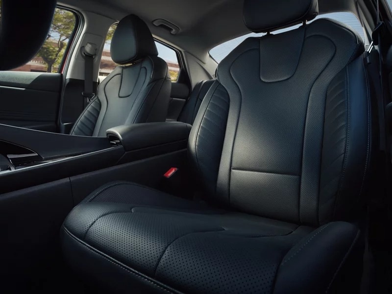 2026 ELANTRA front seats