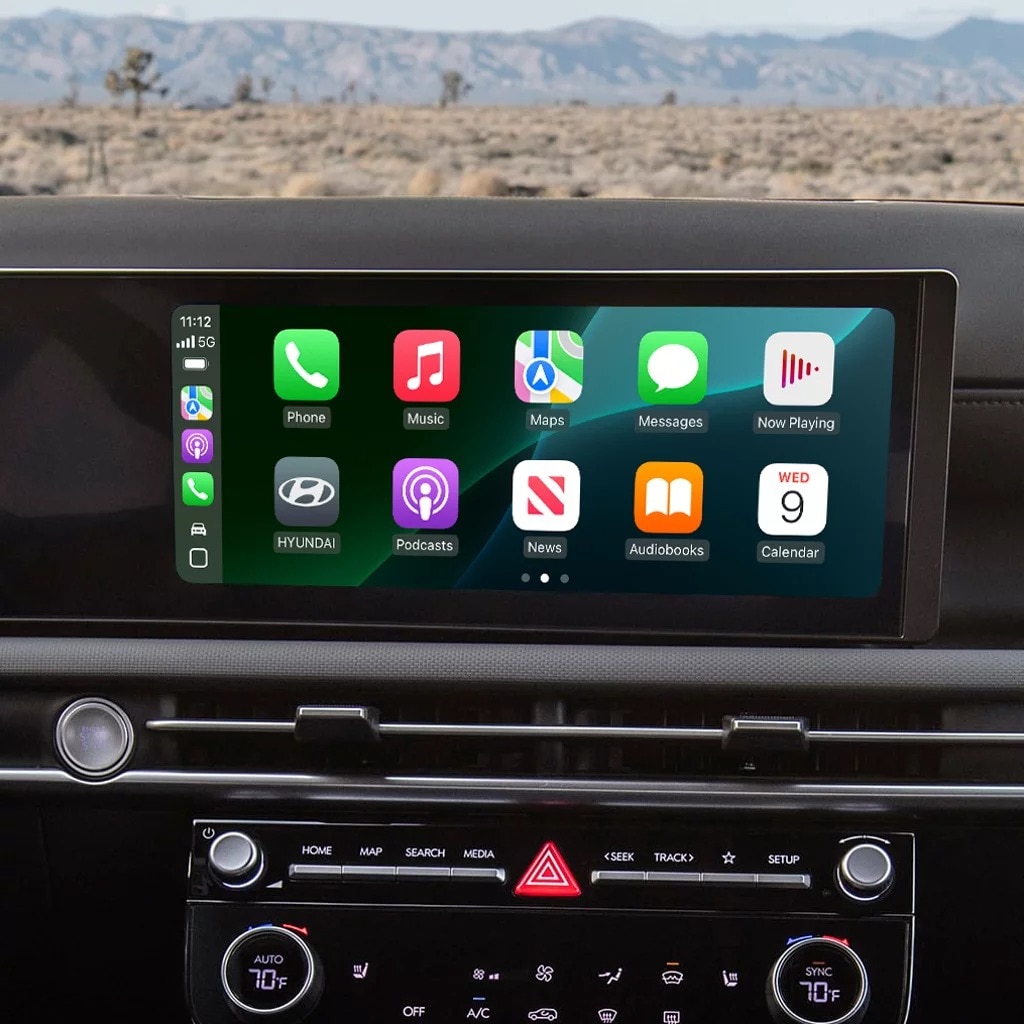 Apple CarPlay on the SANTA CRUZ touchscreen
