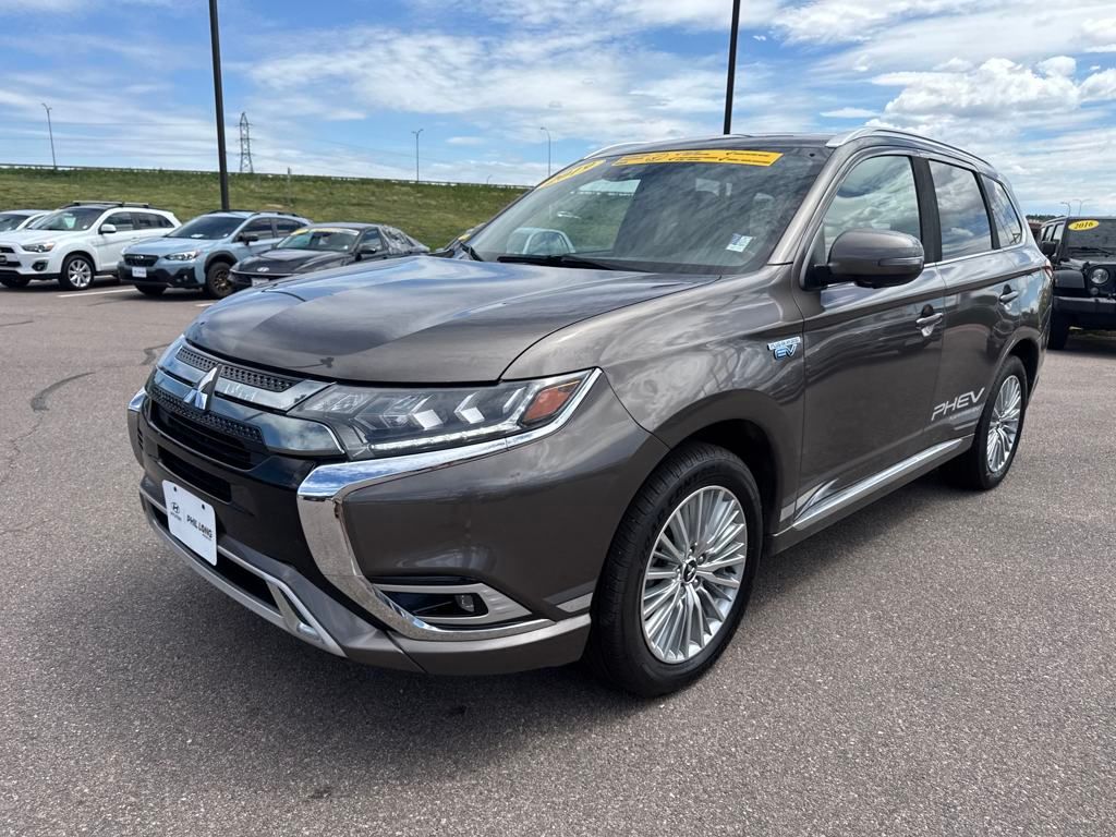 2019 Mitsubishi Outlander PHEV GT photo 3