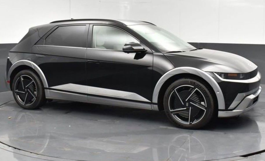 2025 Hyundai Ioniq 5 Limited photo 2