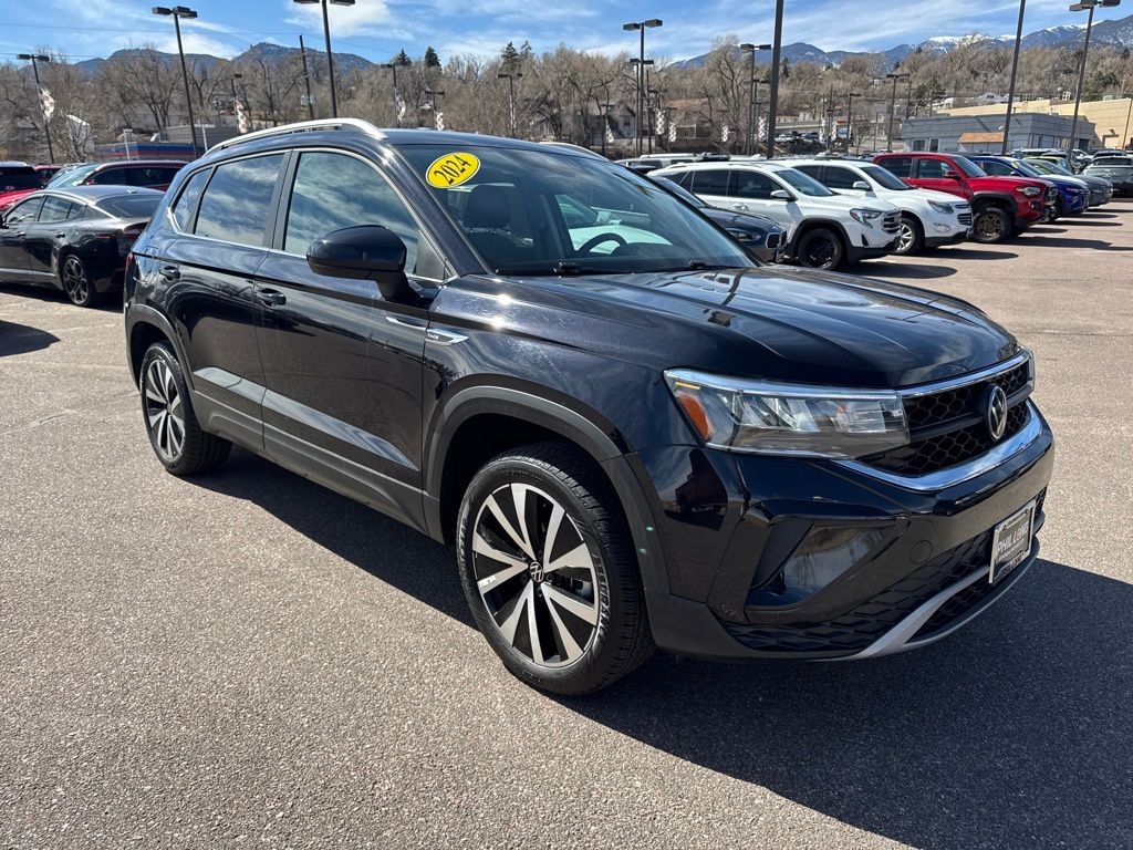 Used 2024 Volkswagen Taos 1.5T SE SUV