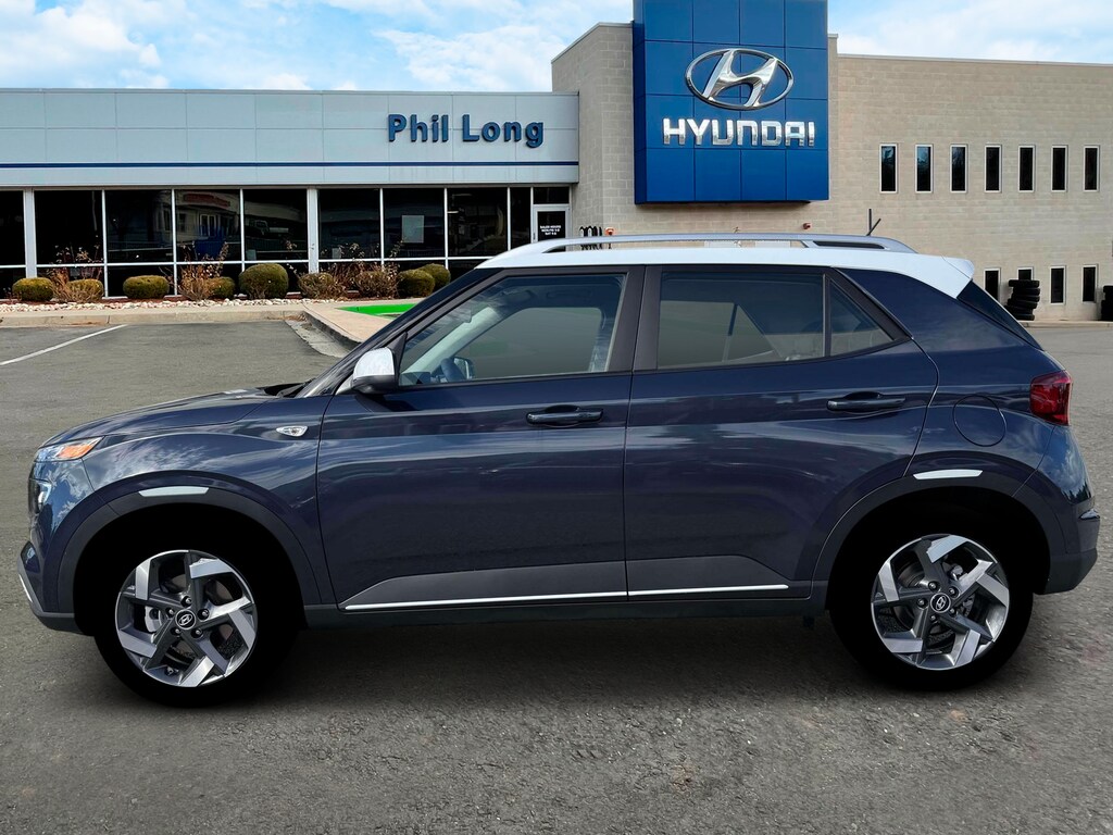 New 2026 Hyundai Venue SEL SUV