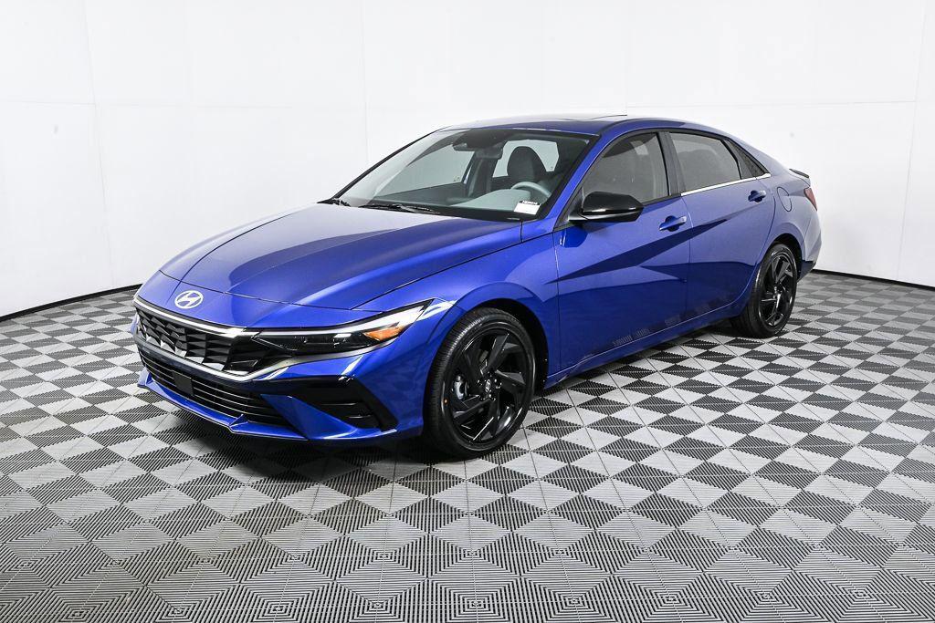 2026 Hyundai Elantra SEL's photo