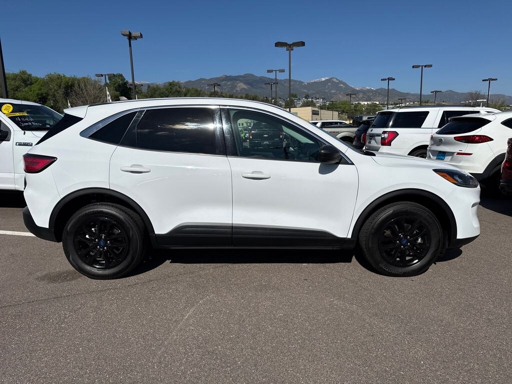 Used 2022 Ford Escape SE SUV