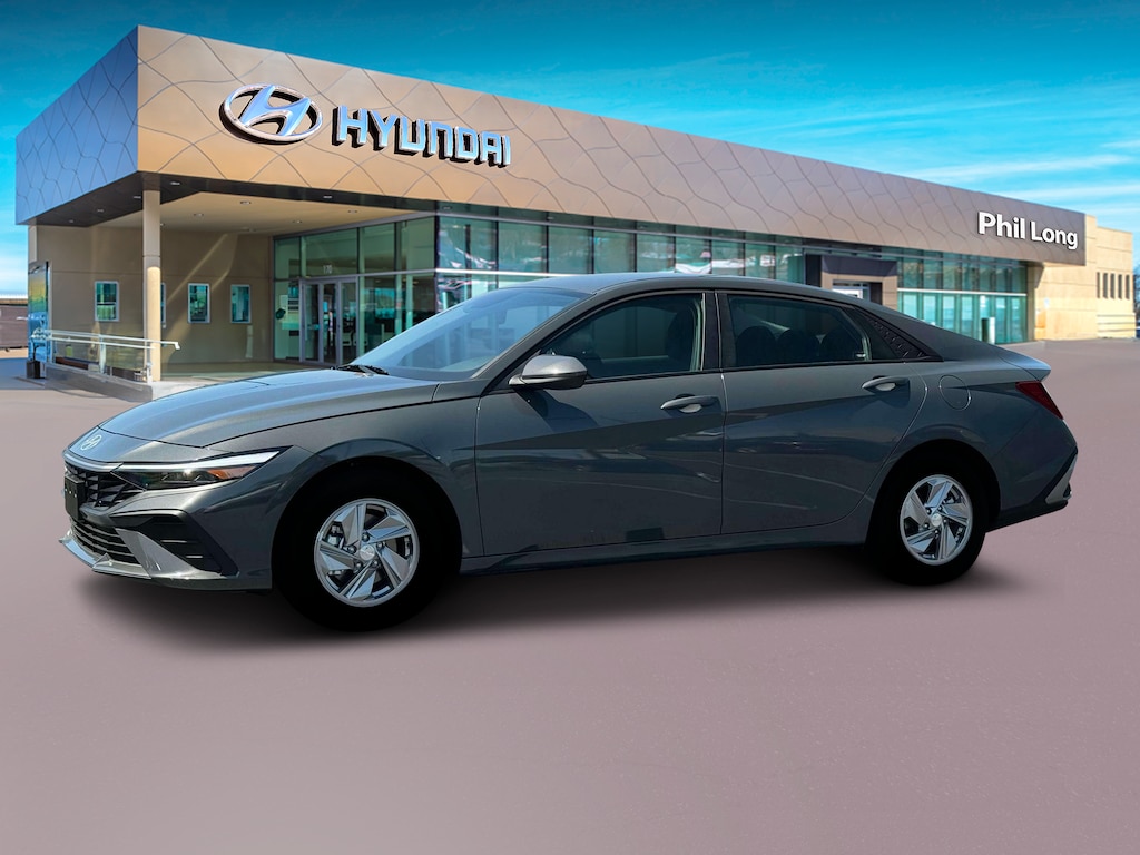 New 2025 Hyundai Elantra SE Sedan
