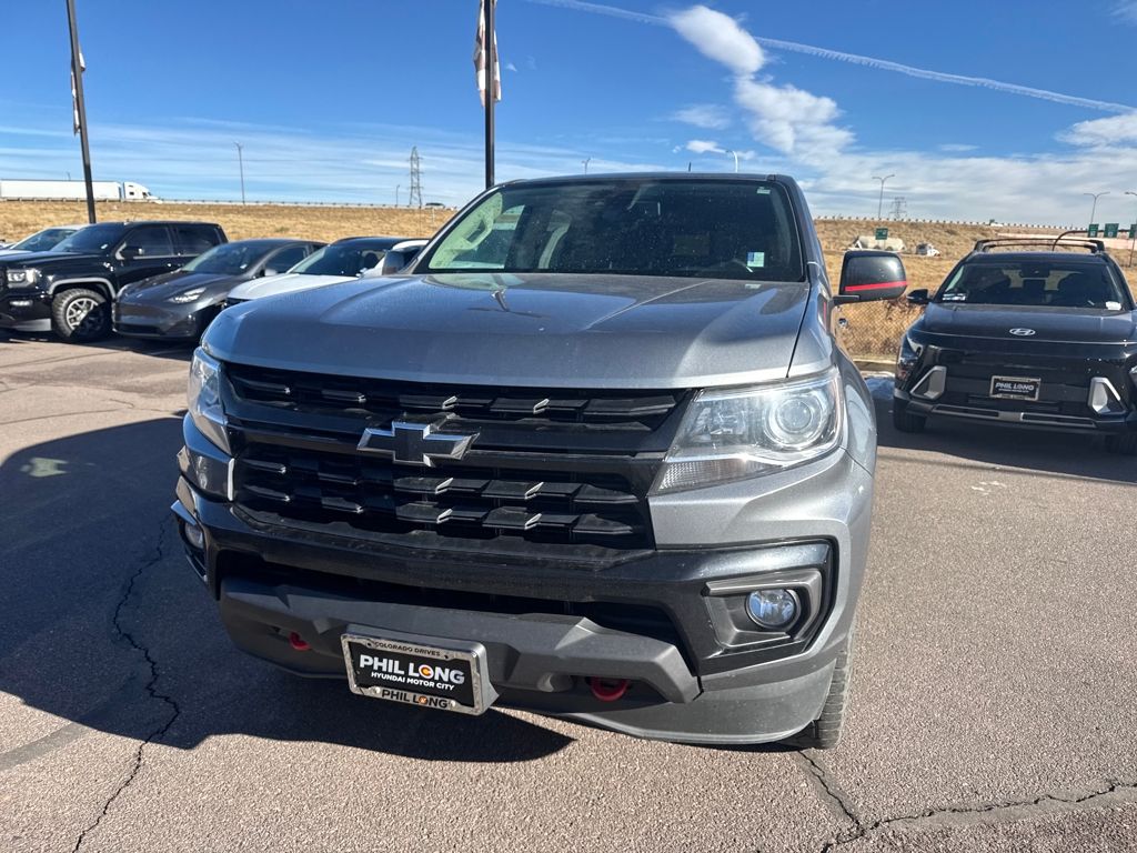 2021 Chevrolet Colorado LT photo 2