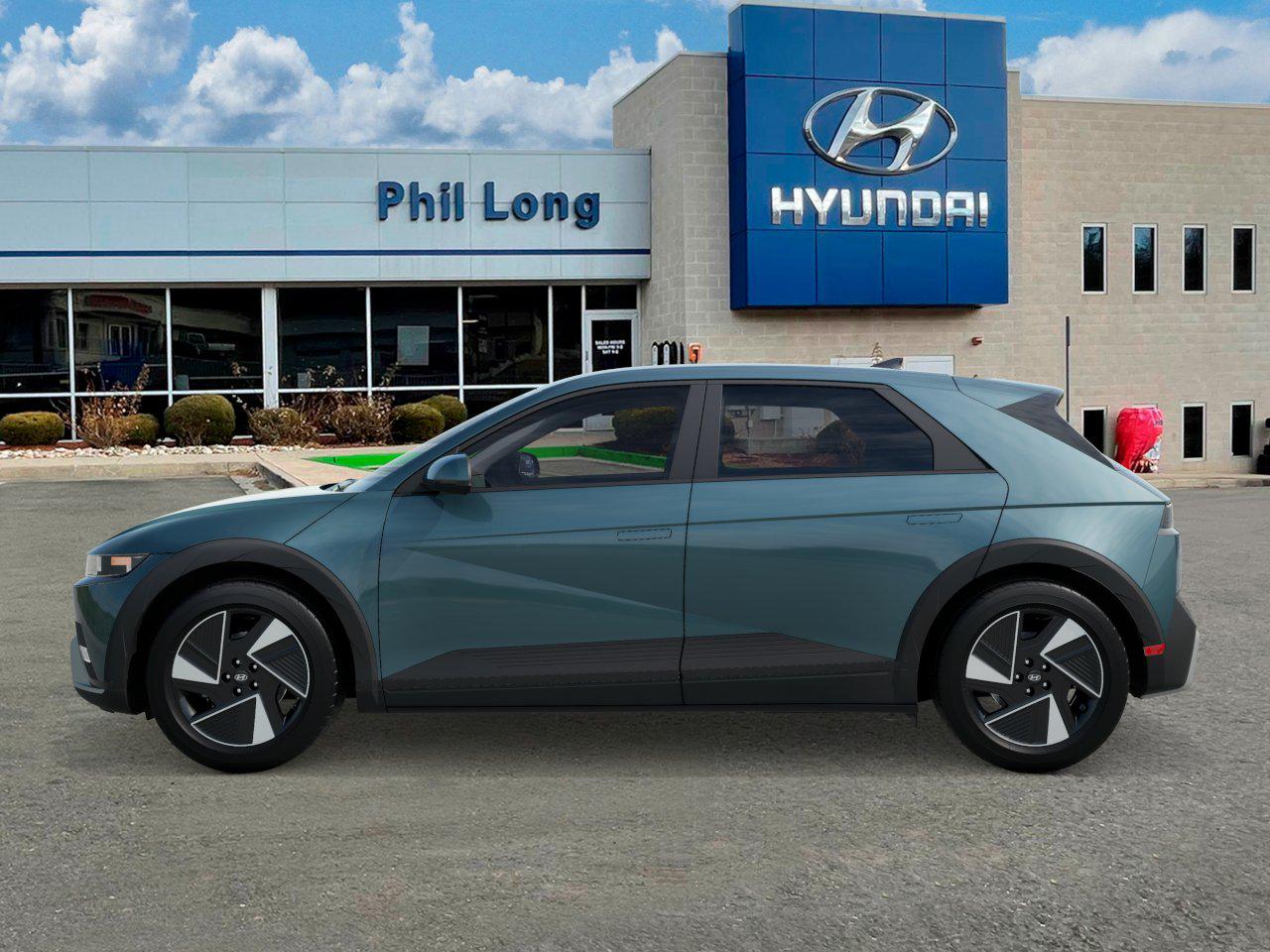 2025 Hyundai Ioniq 5 SE photo 3