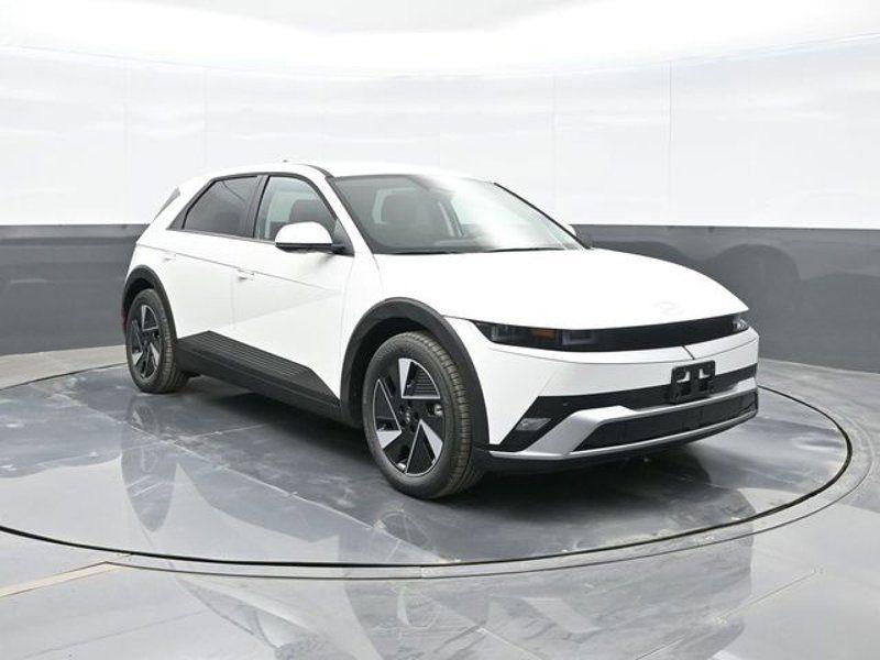 2025 Hyundai Ioniq 5 SE photo 2