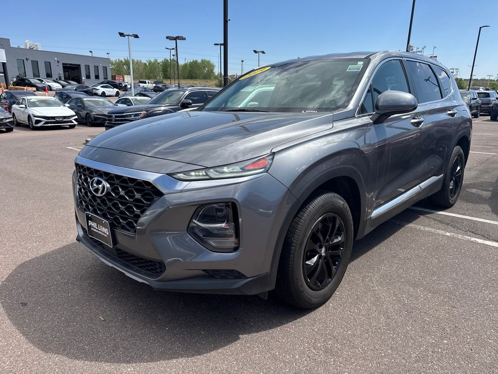 2019 Hyundai Santa Fe SE - Photo 3