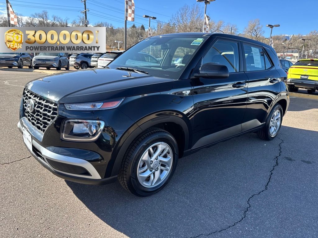 2022 Hyundai Venue SE