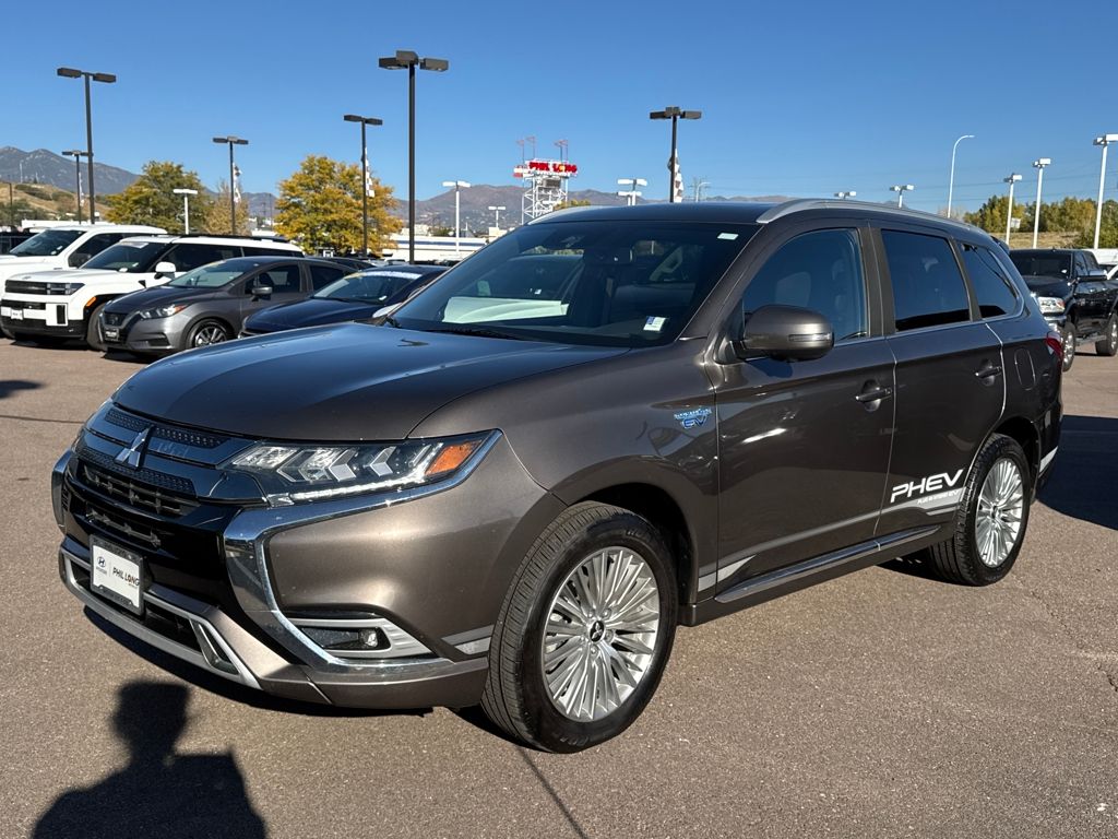 2019 Mitsubishi Outlander GT's photo