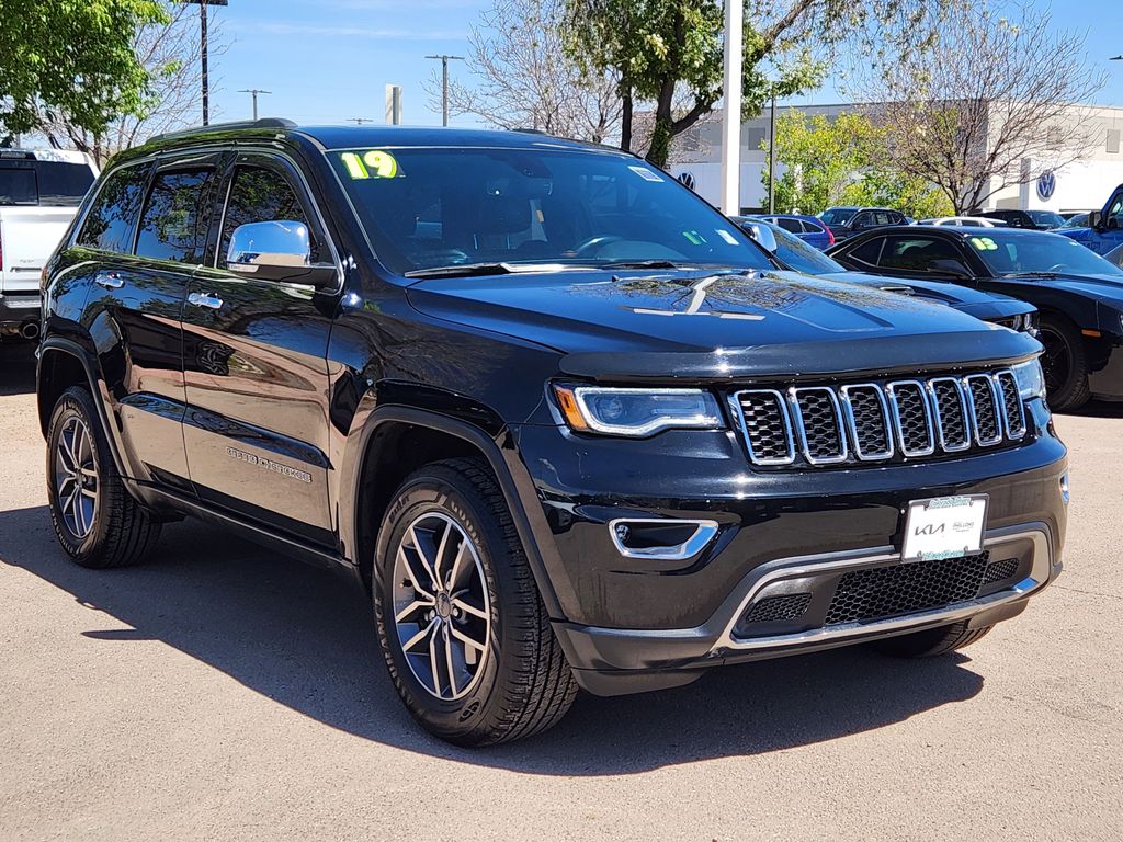 2019 Jeep Grand Cherokee Limited photo 2