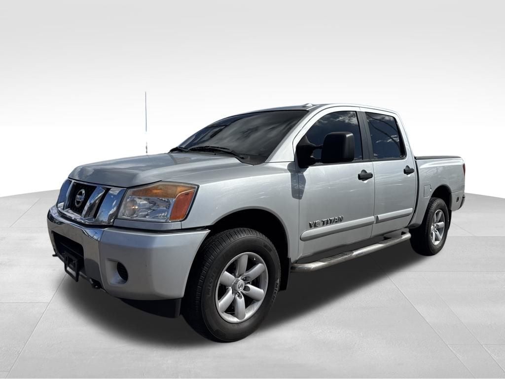 2013 Nissan Titan SV