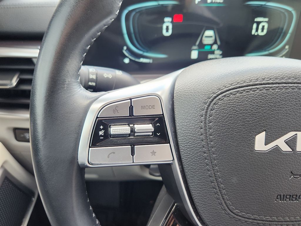 2025 Kia Telluride S - Photo 27
