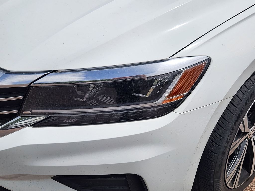 Used 2021 Volkswagen Passat 2.0T SE Sedan
