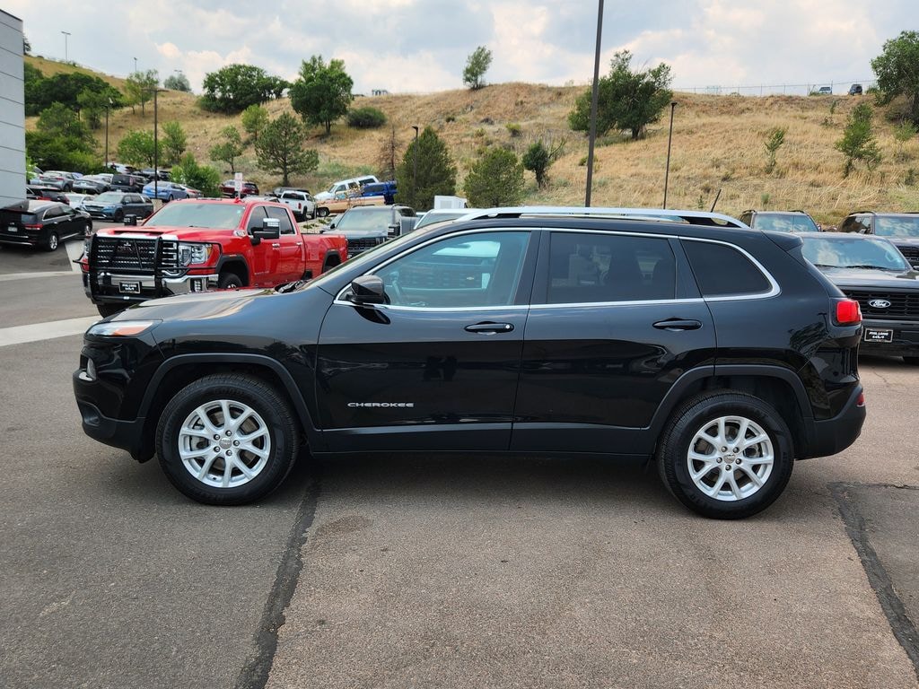 Used 2017 Jeep Cherokee Latitude 4x4 SUV