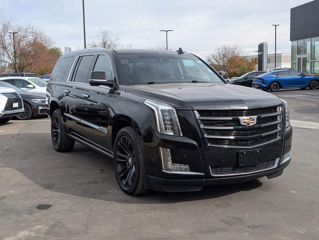 2017 Cadillac Escalade ESV Premium Luxury photo 3