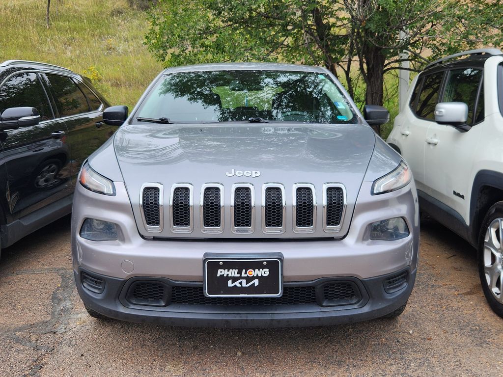 2014 Jeep Cherokee Sport photo 2