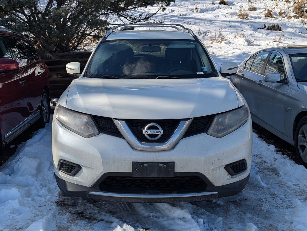 2016 Nissan Rogue SV photo 3