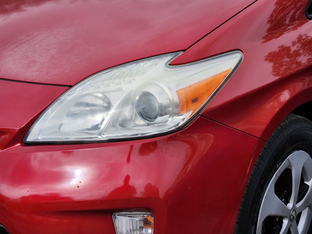 2015 Toyota Prius Three photo 4